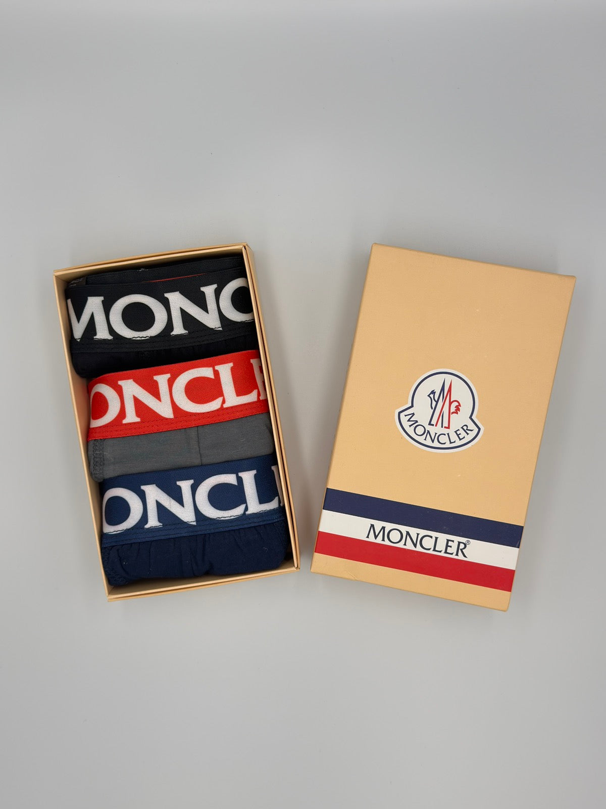 Moncler Premium Collection – Комплект 3 мъжки боксерки